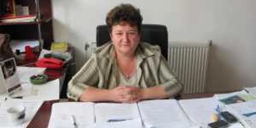 Violeta Milaş susţine că fetiţa trebuie să rămână în învăţământul de masă