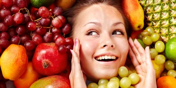 Alimentele en ajută să avem un ten luminos şi hidratant 
