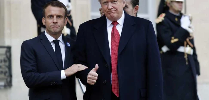 Emmanuel Macron (stânga) l-a primit sâmbătă la Palatul Elysée pe Donald Trump Foto: EPA/EFE