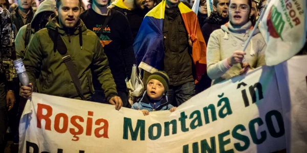 proteste rosia montana la cluj foto adrian dascalescu