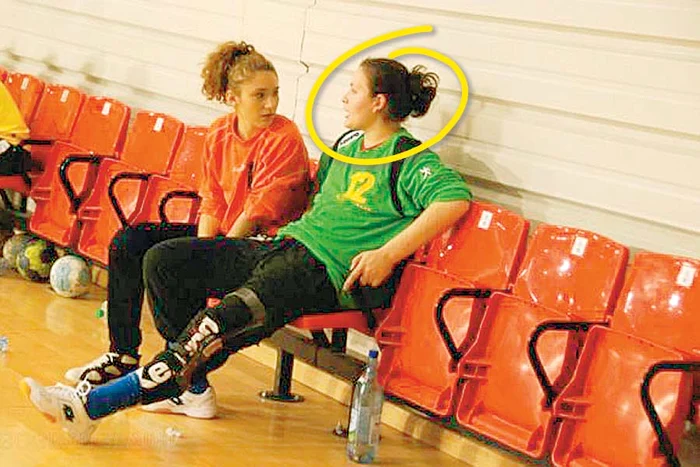 Portăriţa a căzut  de două ori,  inconştientă