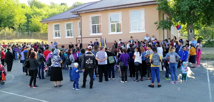 Şcoala Dulceşti este încadrată în gradul I de risc FOTO Facebook