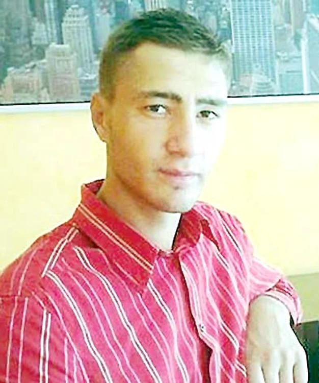 Maşina a fost  distrusă în urma  impactului cu zidul  nesemnalizat