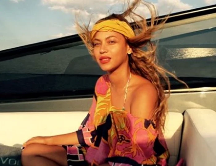 
    Rihanna și Cara Delevigne sunt prietene de câțiva anifoto: Instagram  