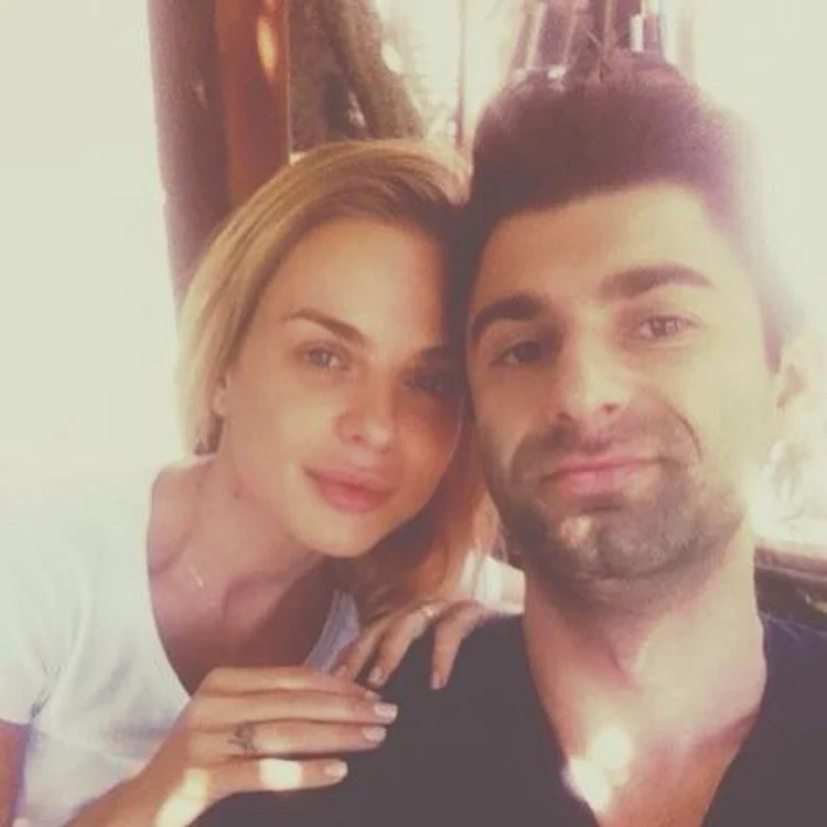 
    Jojo se iubeşte cu actorul Paul Ipate  