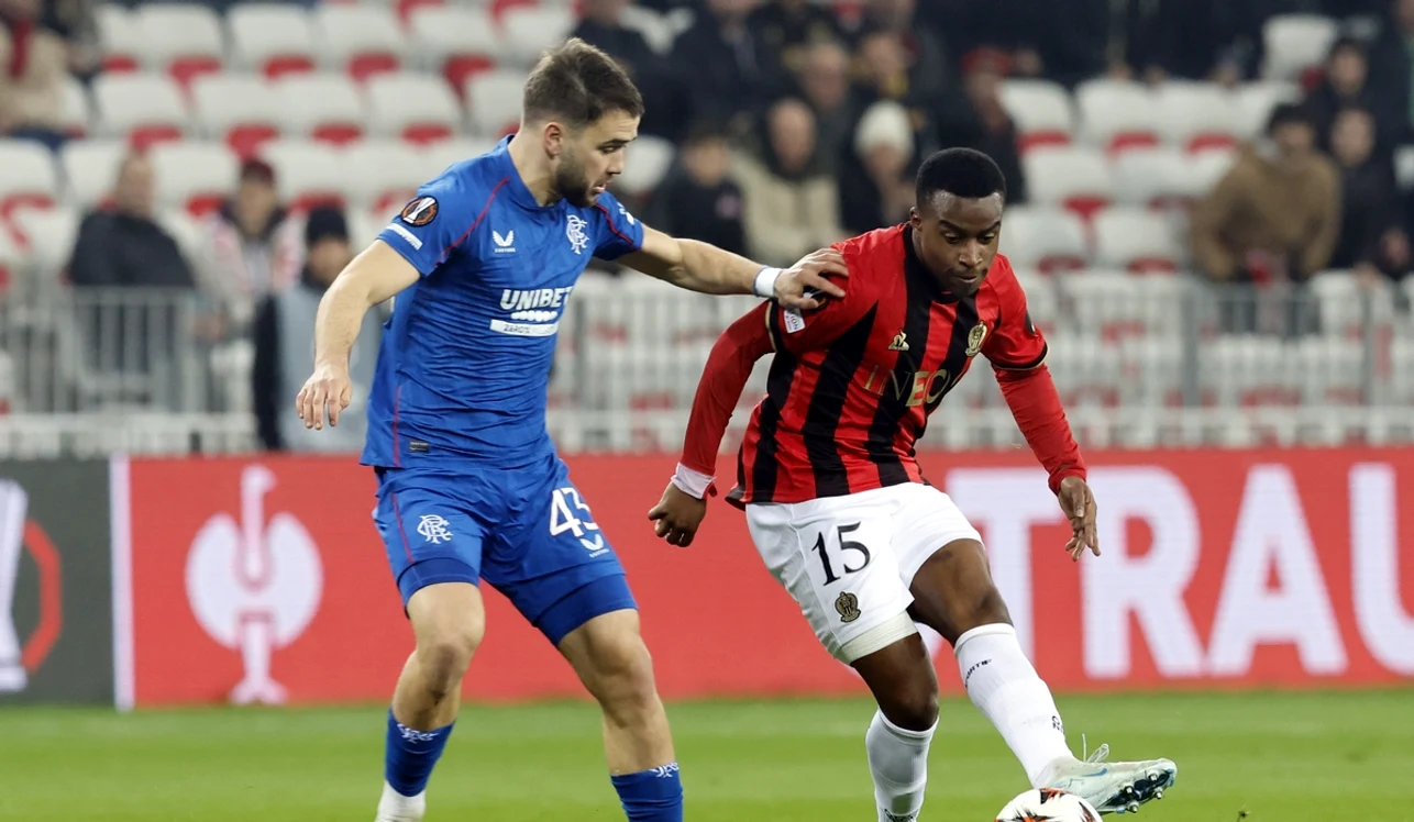 Youssoufa Moukoko (dreapta), acuzat din nou că și-ar fi falsificat vârsta (FOTO: EPA)