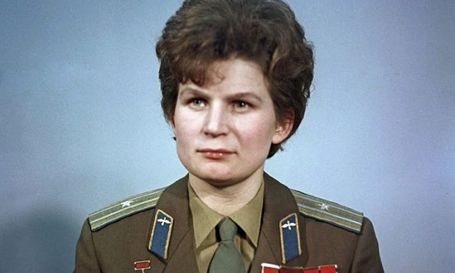 1 femeie saptiu jpg jpeg