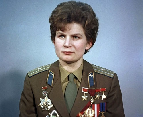 1 femeie saptiu jpg jpeg