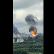 Kievul revendică cel mai amplu atac cu drone asupra Moscovei din război. Rafinăria Kapotnia, lovită pentru a doua oară în această săptămână FOTO captura videoX