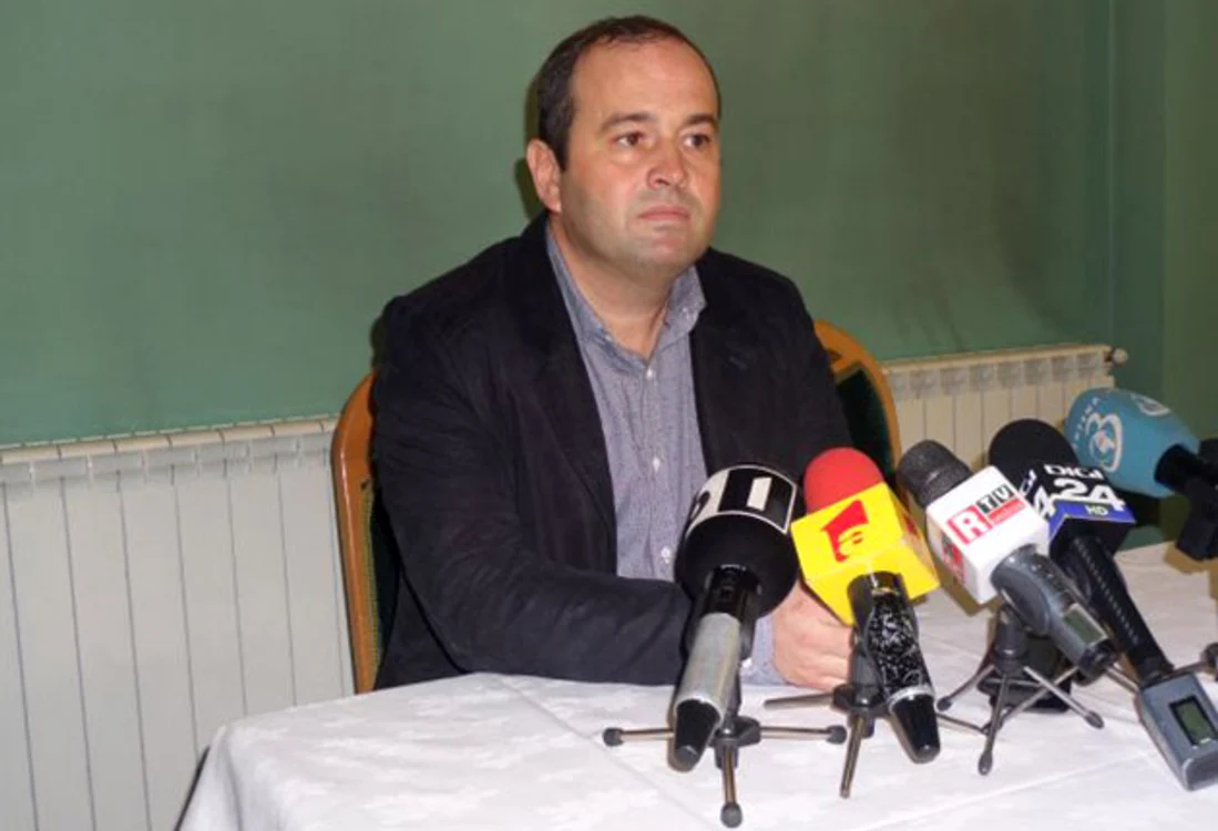 
    Marius Badea, patronul Lcatate Brădet, a susținut astăzi o declarație de presă  