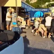 bataie capri gif gif