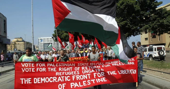 Marş de susţinere a cauzei palestiniene în capitala Libanului, Beirut.