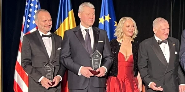 Cătălin Predoiu, premiat la Washington FOTO Facebook 
