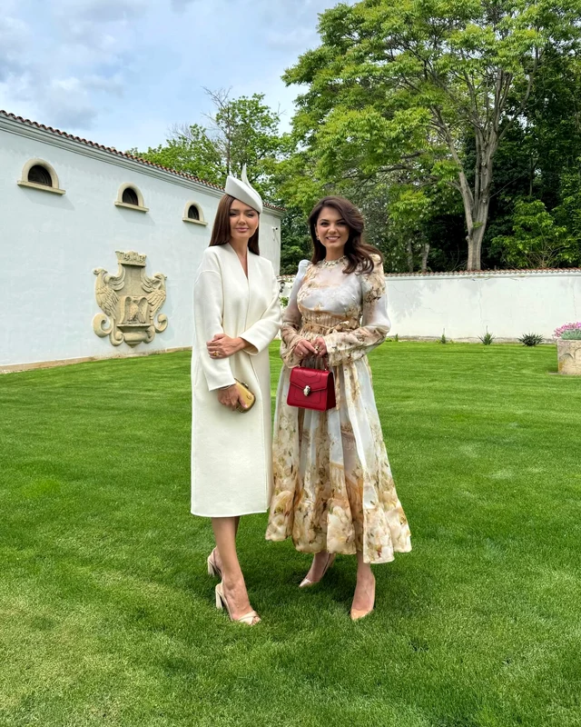 Malvina Cservenschi și Albertina Ionescu la garden party-ul de 10 mai. FOTO: Instagram