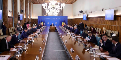 Ședință la Guvern cu Cabinetul Bolojan FOTO Inquam / Octav Ganea
