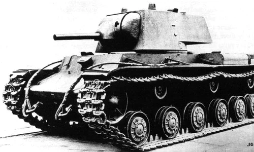 Tanc sovietic model KV-1 (foto: Wikimedia Commons)