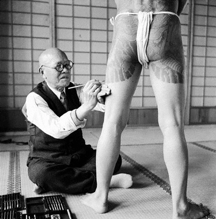 vintage photos of yakuza with their tattoos 12 jpg jpeg