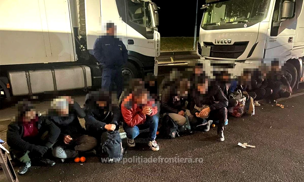 Migranții erau ascunți printre marfă FOTO Poliția de Frontieră 