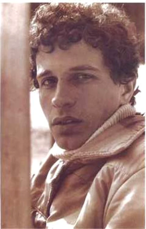 Mircea Geoană, pe vremea când era student. Foto: a1