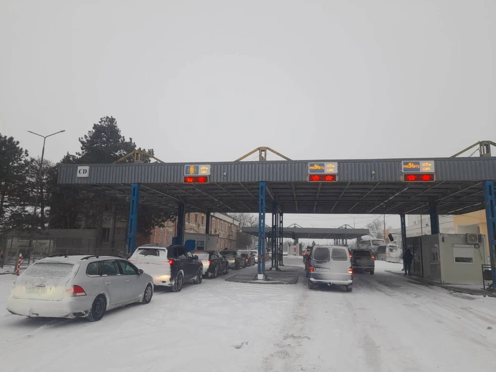 Restricția privind circulația camioanelor prin vama Leușeni-Albița a fost scoasă. FOTO: Facebook