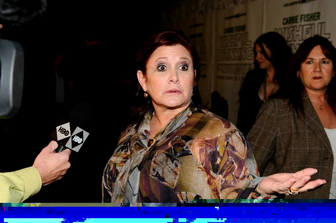 Carrie
Fisher, fostă dependentă de droguri, i-a făcut pe fani să se
teamă pentru sănătatea ei, după ce a fost filmată şi
fotografiată în timpul unor întâlniri bizare organizate în
automobilul actriţei FOTO GettyImages/Gulliver