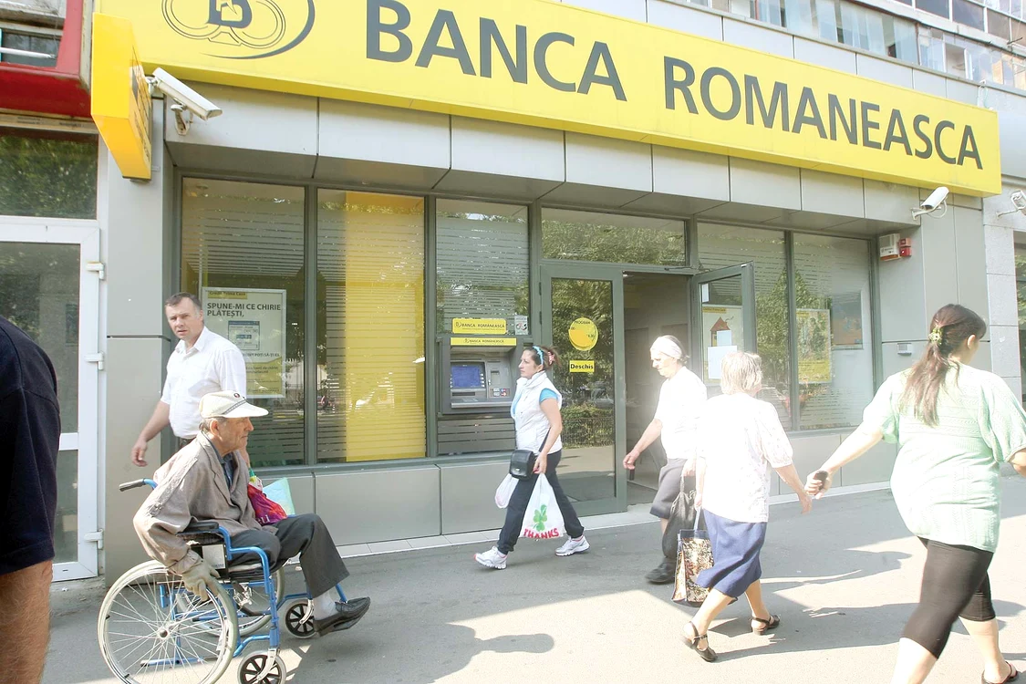 
    Banca Românească a fost amendată de Protecţia Consumatorilor pentru că a perceput comisioane abuzive, timp de cinci ani  