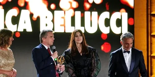 Monica Bellucci FOTO FB Monica Bellucci Private jpg