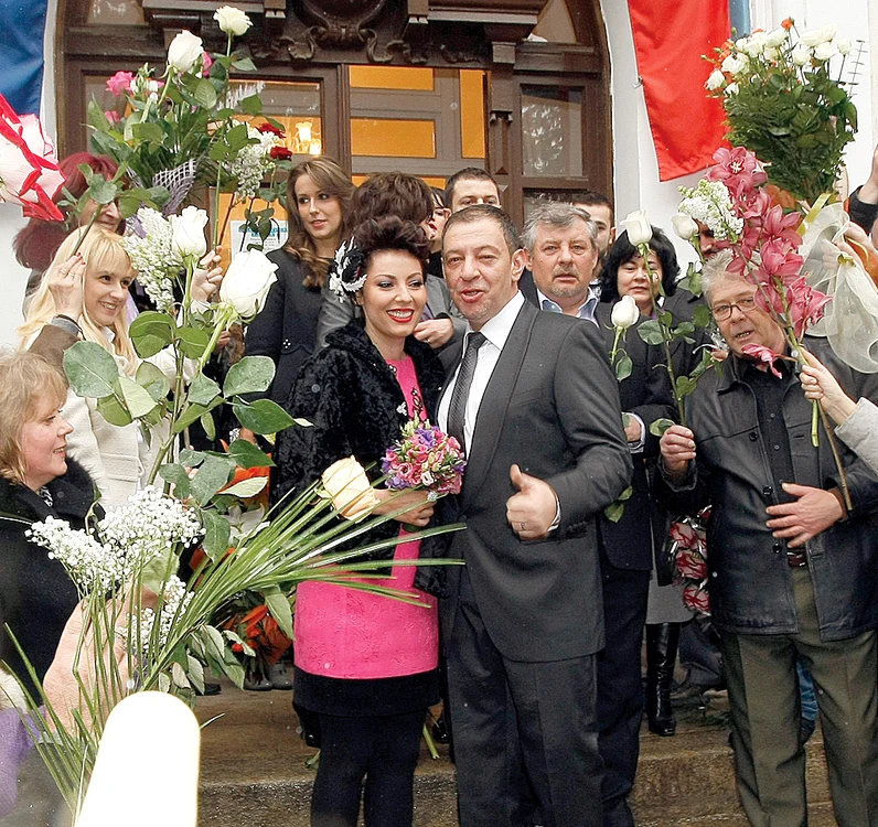 Bodo și Loredana s-au  căsătorit civil pe  30 ianuarie 2009