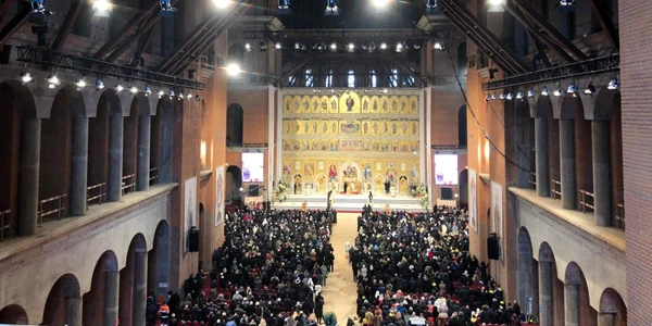 Catedrala Mantuirii Neamului FOTO basilica 