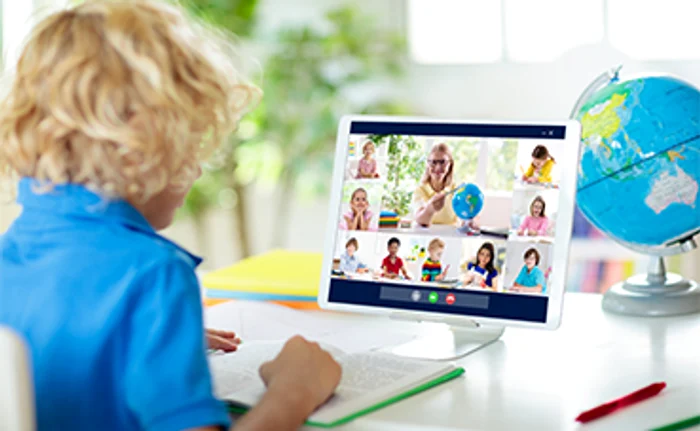 Copiii care suferă de diabet sau boli respiratorii nu sunt obligaţi să revină fizic la şcoală