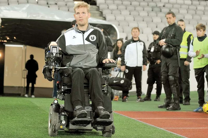 
    Acum, Mihăiţă Neşu e analistul video  al primei finaliste a CupeiFoto: Mediafax  