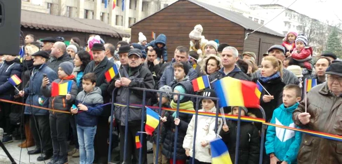 Focşănenii au ieşit din case de sărbătoarea românilor