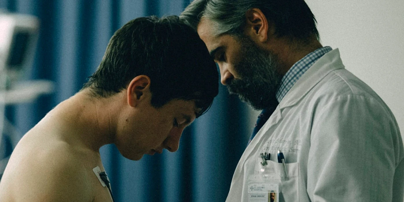 Nu-i o scenă gay între Steven (Colin
Farrell) şi Martin (Barry Keoghan), deşi de
multe ori se lasă impresia asta
