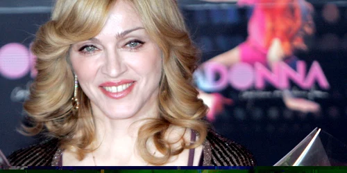 Madonna şi-a luat cinci sosii 