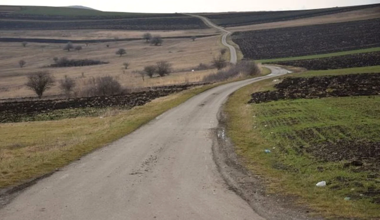 Drumurile de exploatare agricolă nu sunt încadrate la categoria celor publice FOTO Adevărul
