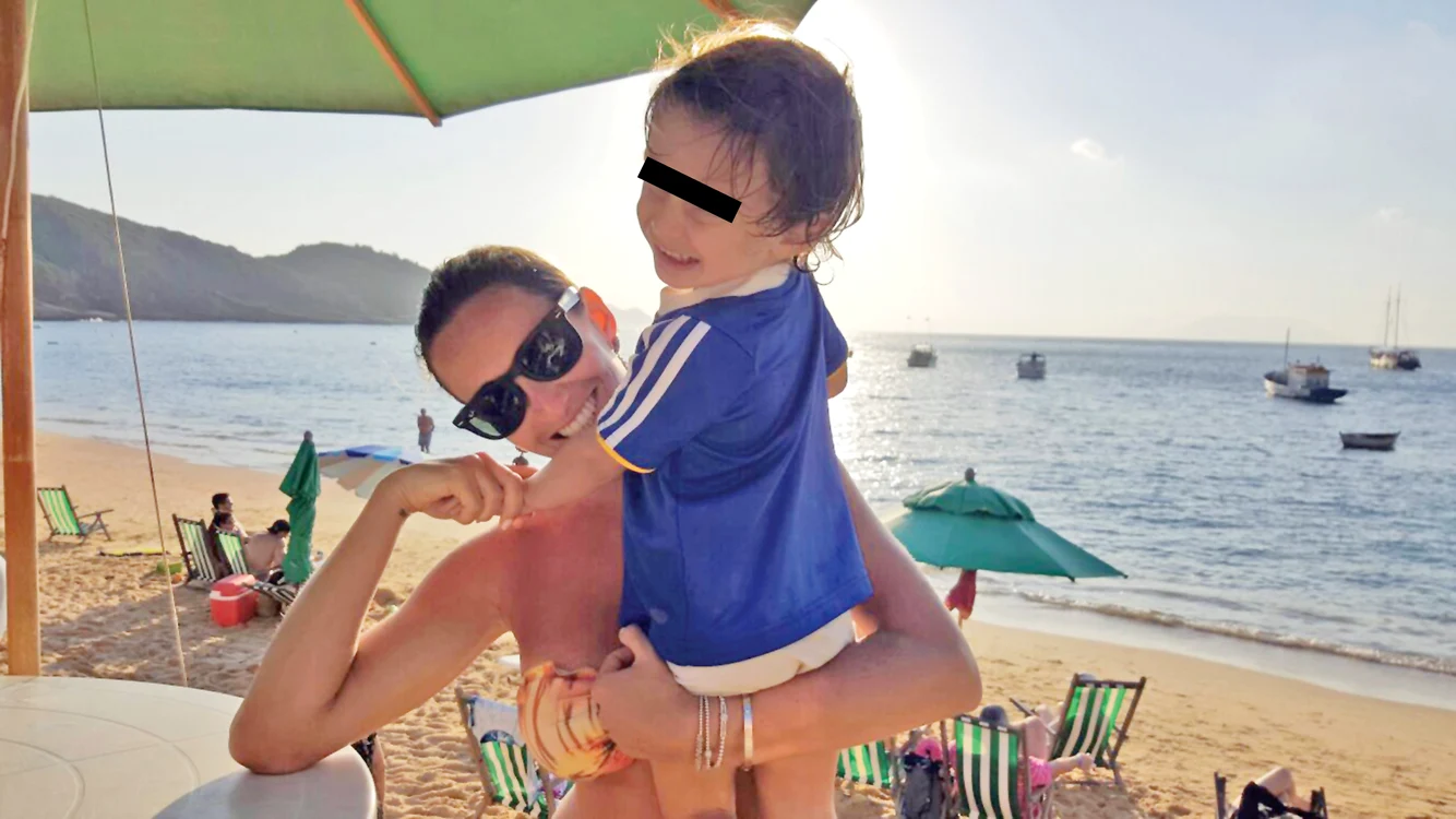 
    Fernanda Rigon îl creşte  singură pe Romeo Prince, însă  Philipp Pleine îi vizitează în  Brazilia destul de des  