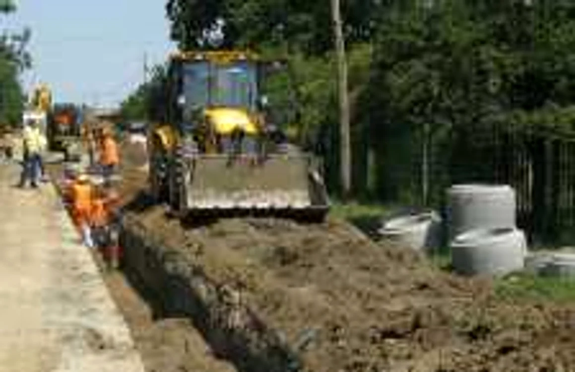 Locuitorii din 10 comune vor avea parte de apă şi canalizare