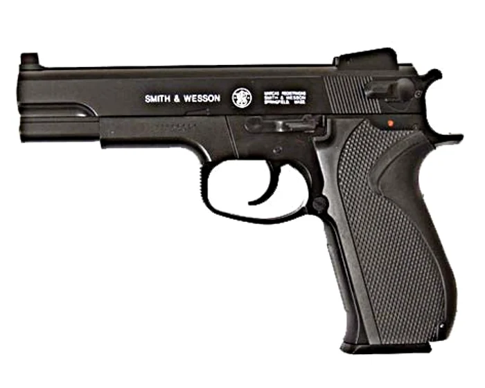 Pistolul folosit e marca Smith&Wesson