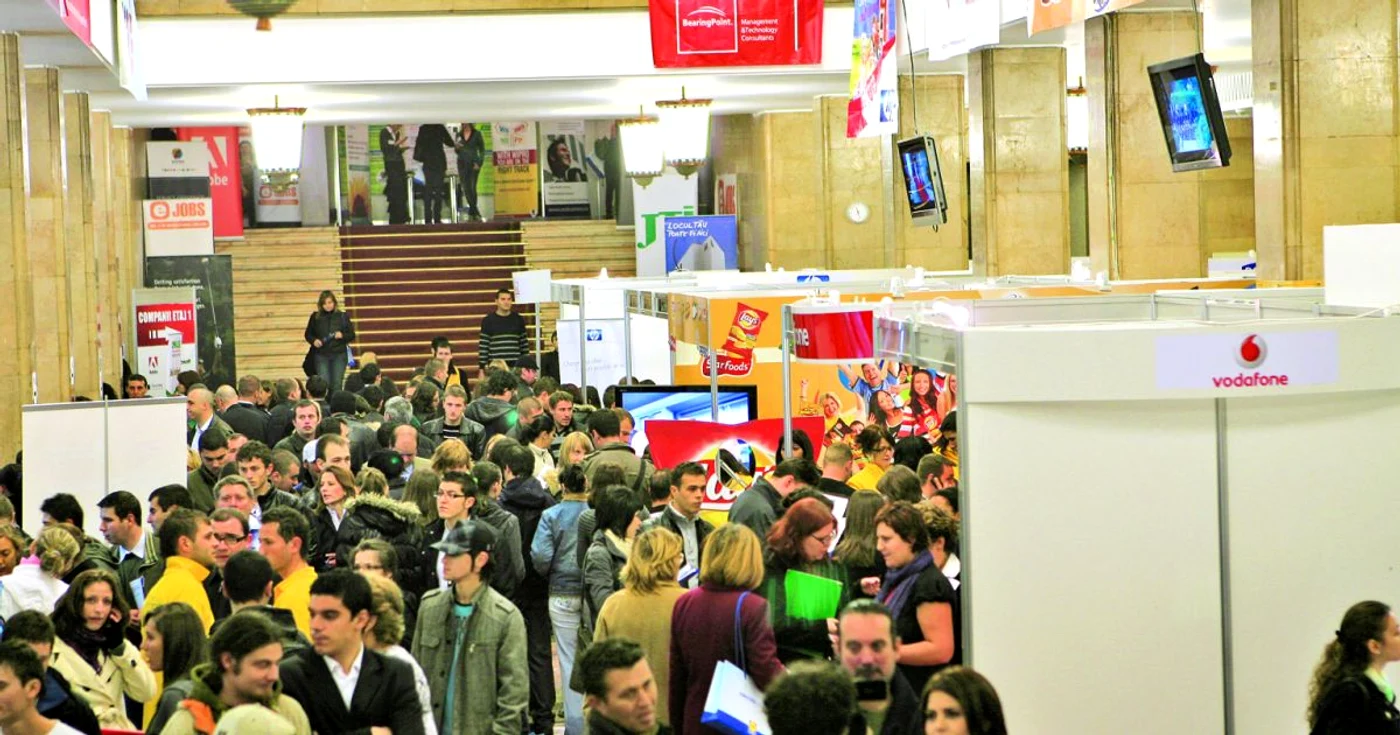 Bucureşti: 2.000 de euro, salariul maxim la târgul „Angajatori de top“