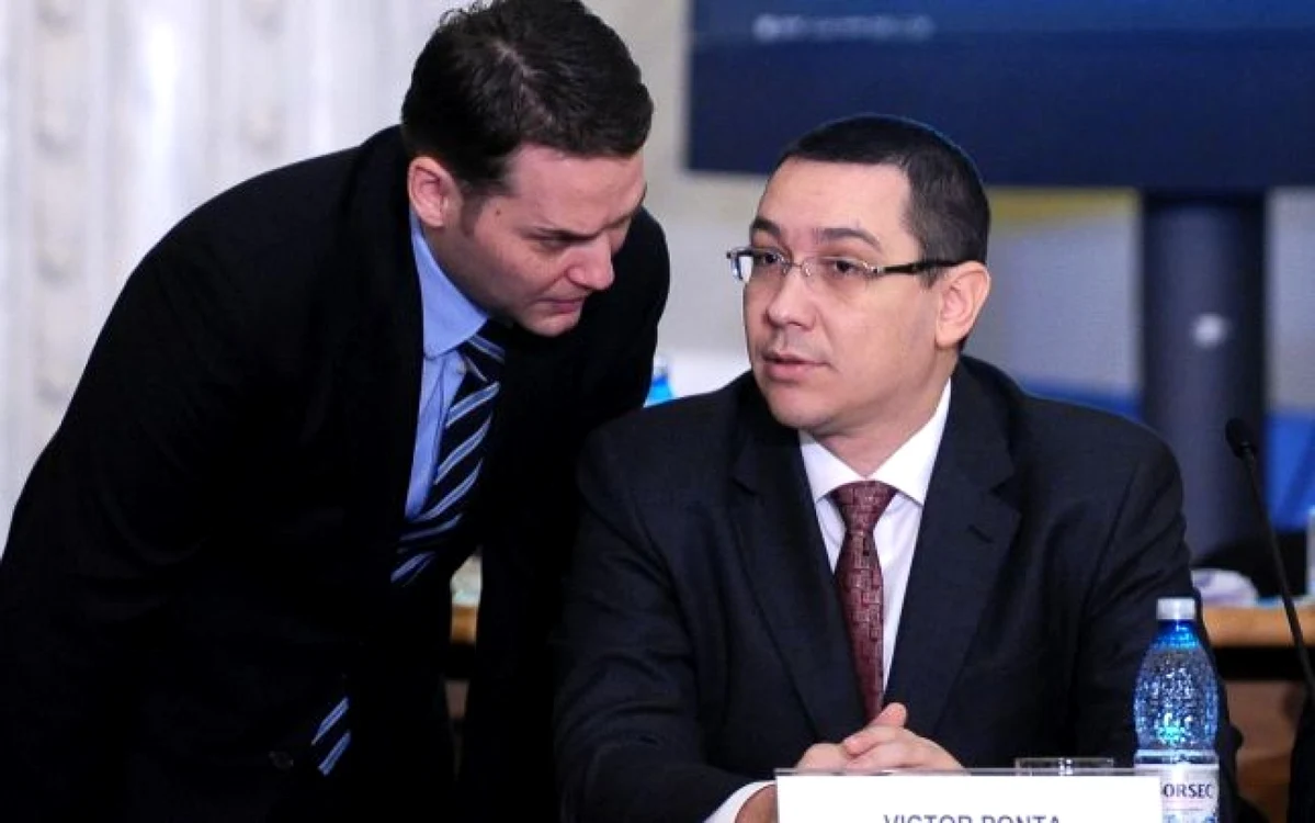 "O parte din banii încasaţi de tandemul Dan Şova
– Victor Ponta în afacerea Turceni erau destinaţi  salariaţilor ca să
primească iaurt pentru că lucrează într-un mediu toxic"