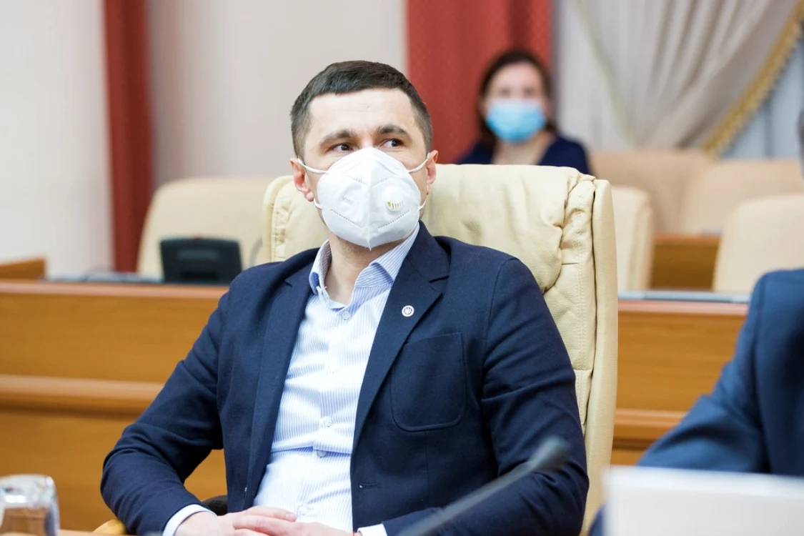 Fadei Nagacevschi, ex-ministru, fost jurist al Partidului Socialiştilor.