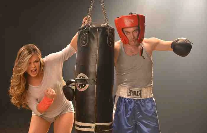 
    Ioana Petric se bucură foarte mult că personajul Dezbrăcatu' se întoarce la „Cronică", deși a fost supărată pe elFoto: Arhiva personală  