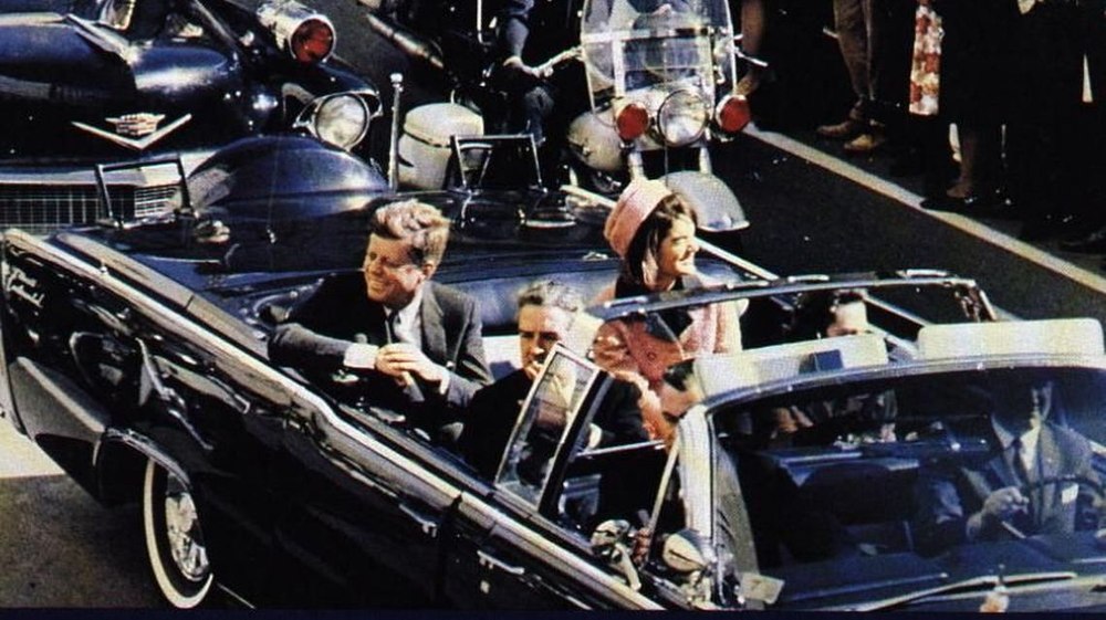 Un agent al serviciilor secrete care a fost alături de JFK când a fost împușcat ridică noi întrebări cu privire la asasinarea președintelui american