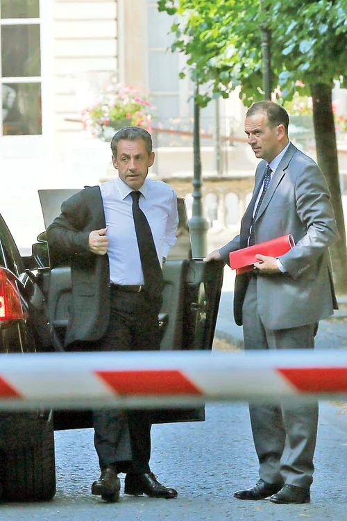 Sarkozy a rămas şocat când i s-a spus că este reţinut