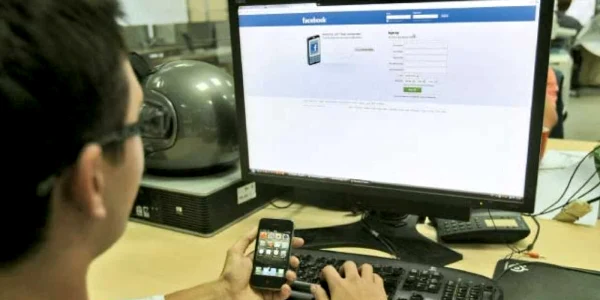 accesare ilegala cont Facebook FOTO arhiva Adevarul webp
