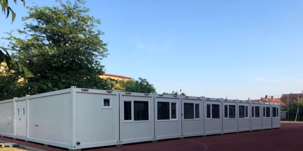 elevi containere foto stiri de timisoara