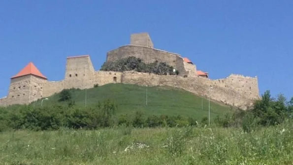 Cetatea Rupea, pe urmele Râşnovului Restaurea clădirii monument, un nou exemplu de succes în turismul românesc jpeg