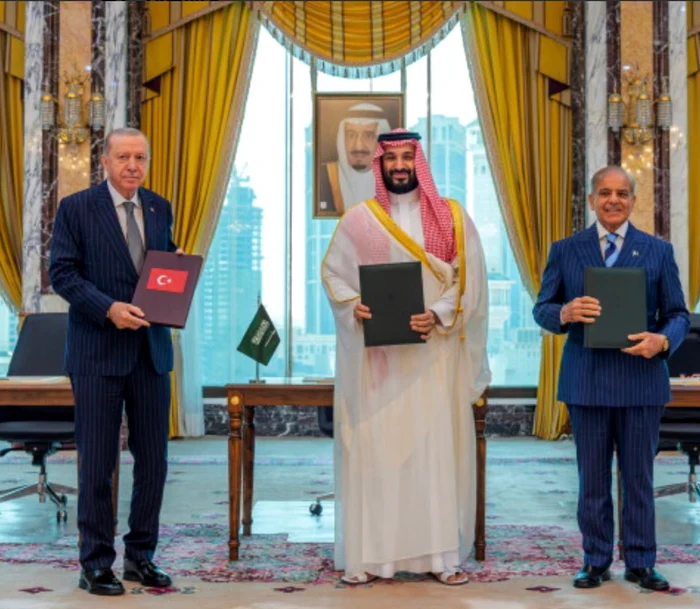 Turcia, Arabia Saudită și Pakistanul au semnat un acord de apărare colectivă FOTO X / @Marriyum_A