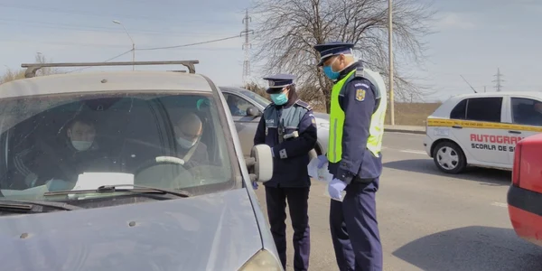 politisti militari verificare trafic rutier coronavirus masti Galati 1