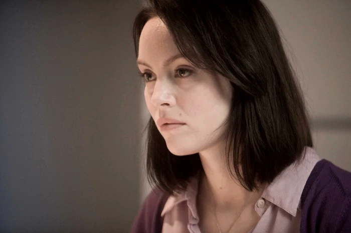 Olimpia Melinte este cunoscută pentru rolurile din filmele “Cele ce plutesc”, “Draft 7”, “Şapte fapte de milostenie”, “Selfie”.